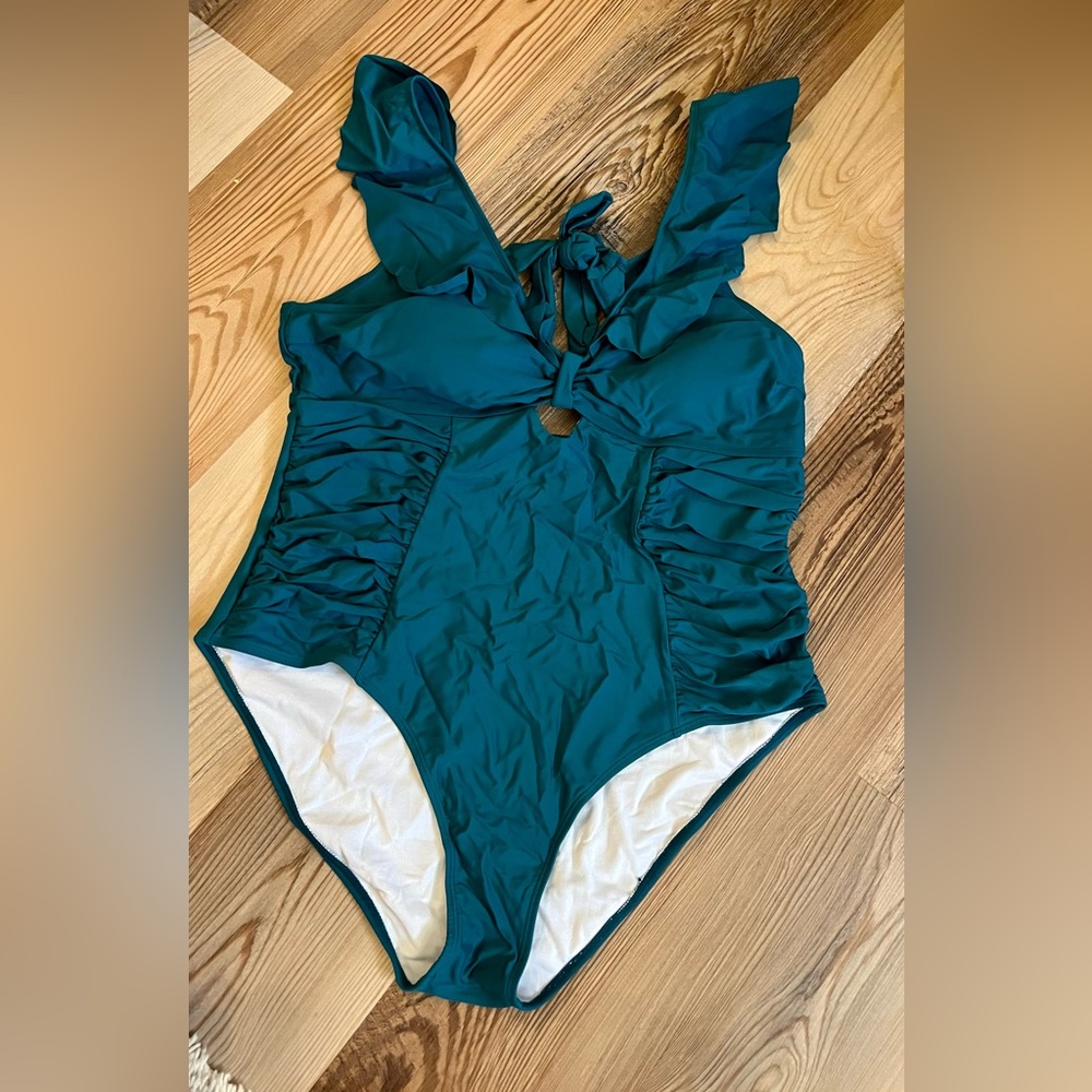 New Shein Womens 2XL Teal Green Ruffle One Piece Swimsuit Ruched Tummy Control